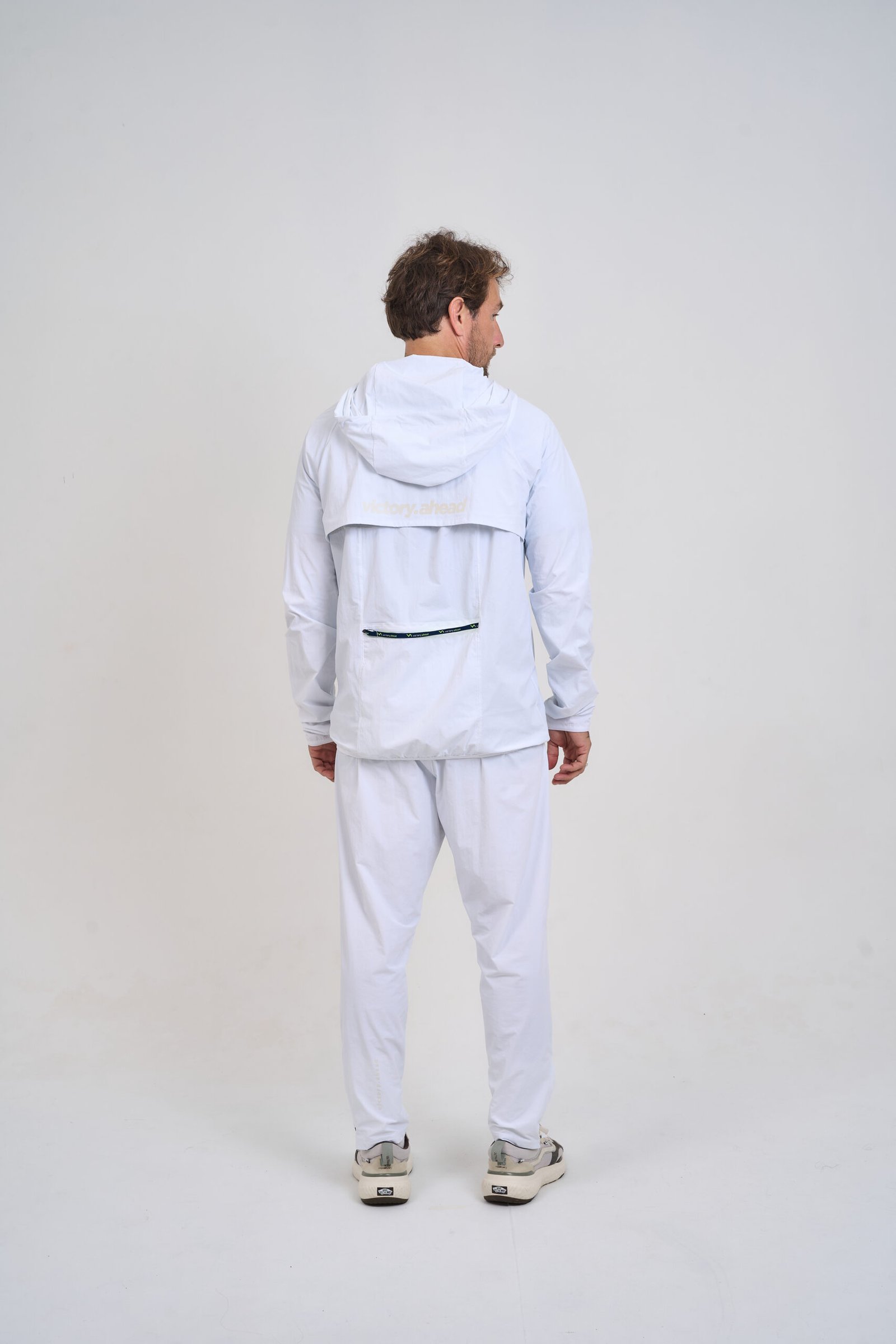 Jaqueta VA ComfortFit branco (3) Jaqueta VA ComfortFit - Image 2